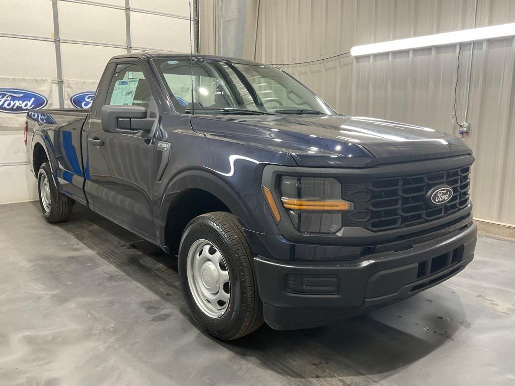 new 2025 Ford F-150 car, priced at $39,900