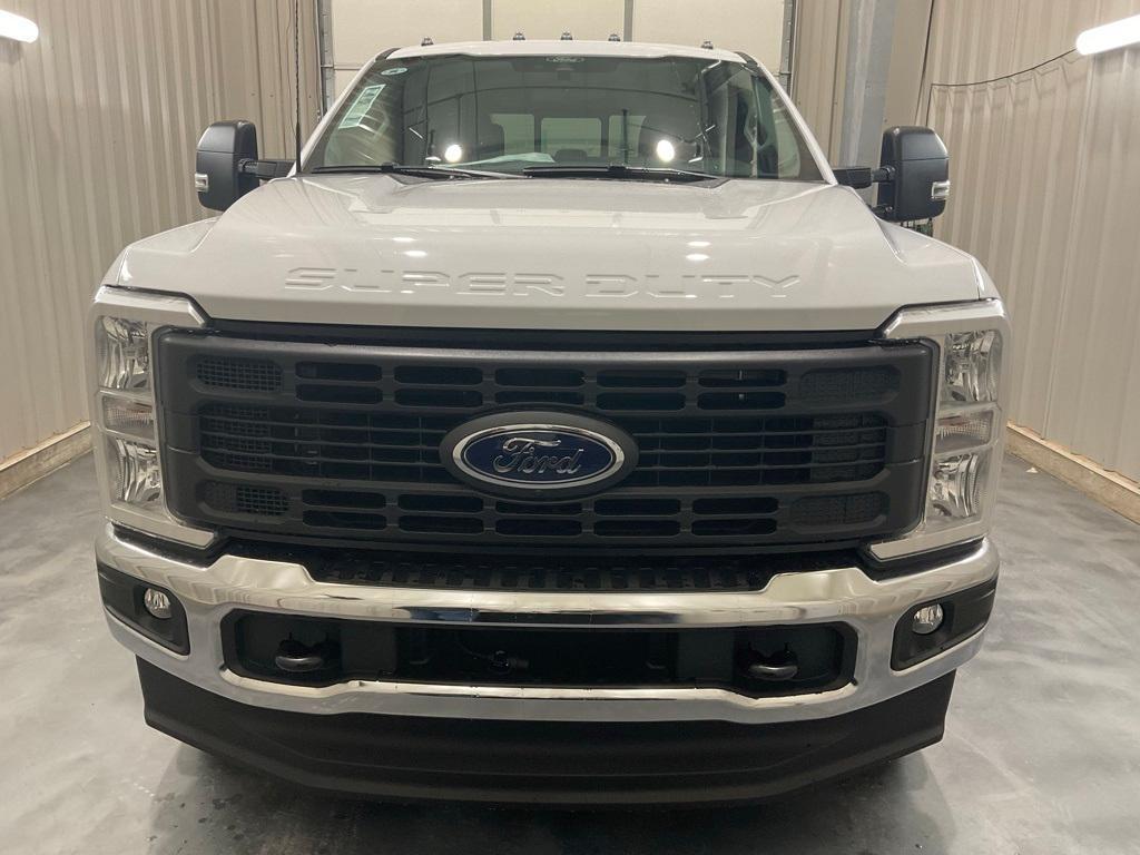 new 2024 Ford F-350 car, priced at $67,890