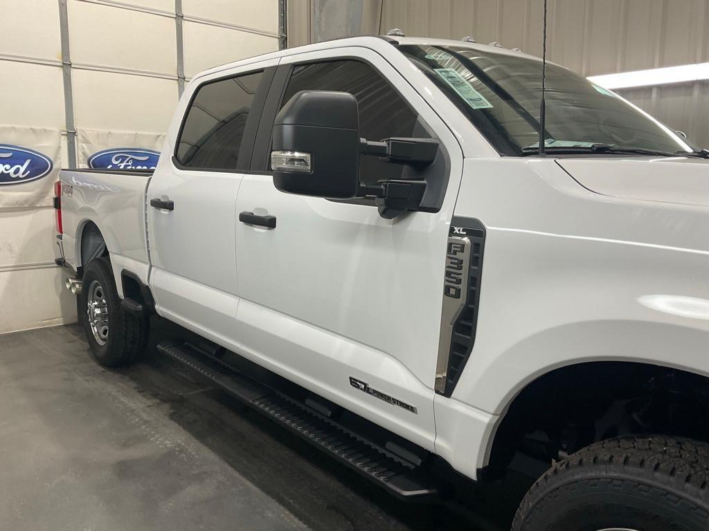 new 2024 Ford F-350 car, priced at $67,890