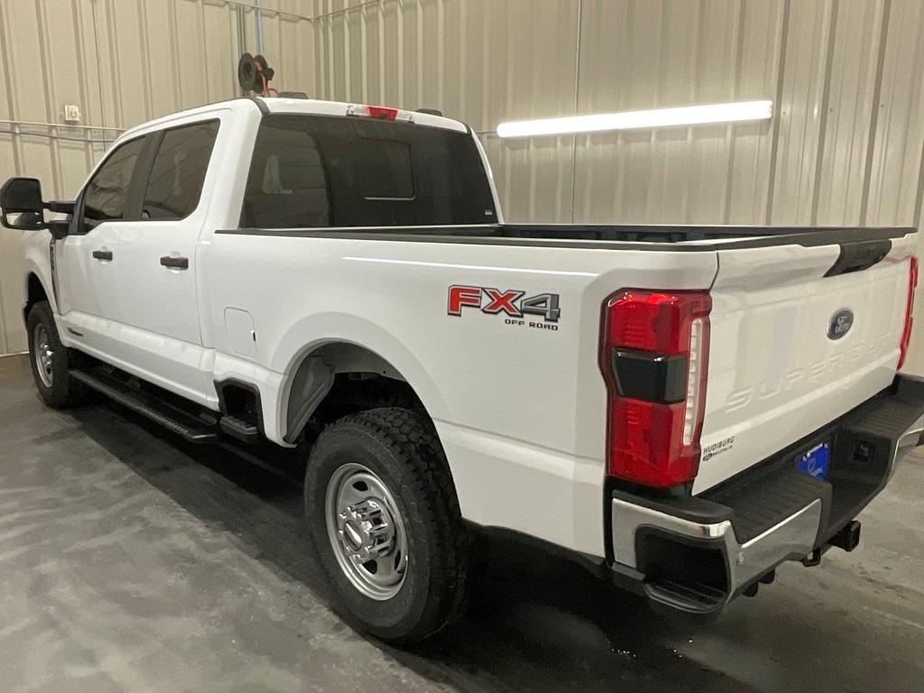 new 2024 Ford F-350 car, priced at $67,890