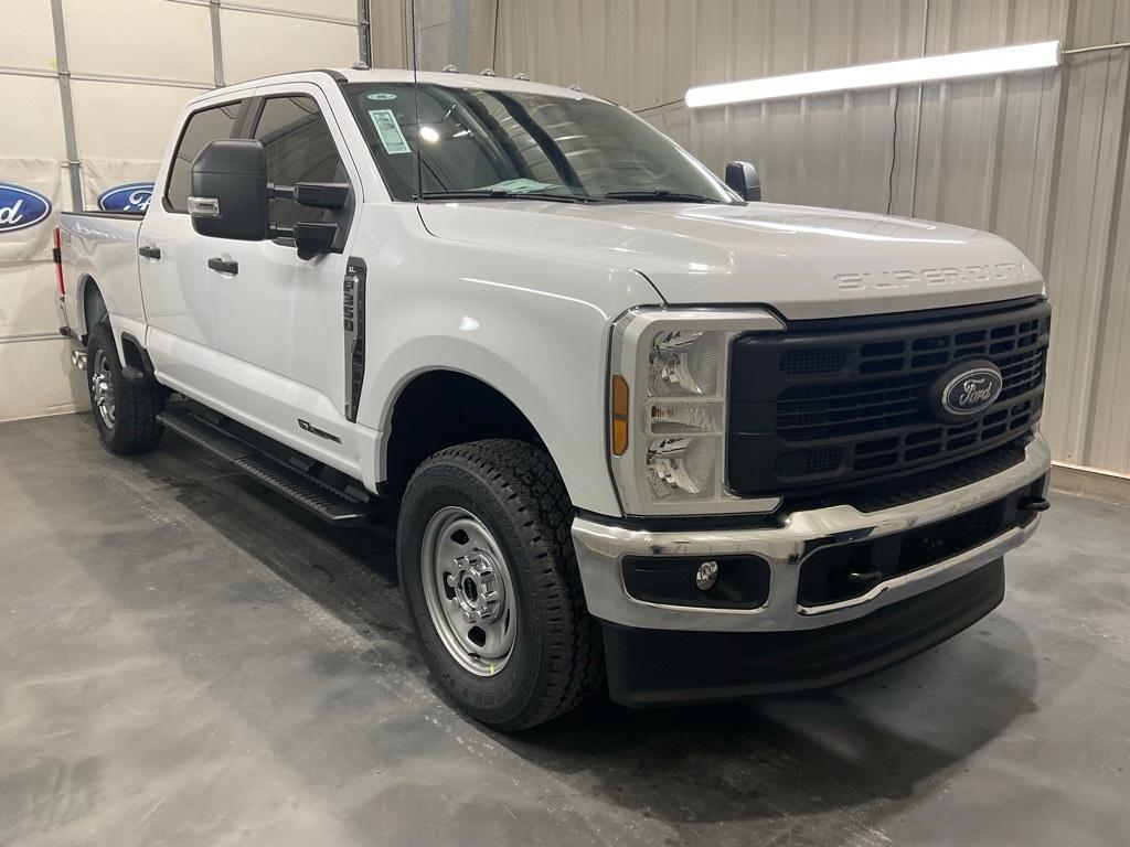 new 2024 Ford F-350 car, priced at $67,890