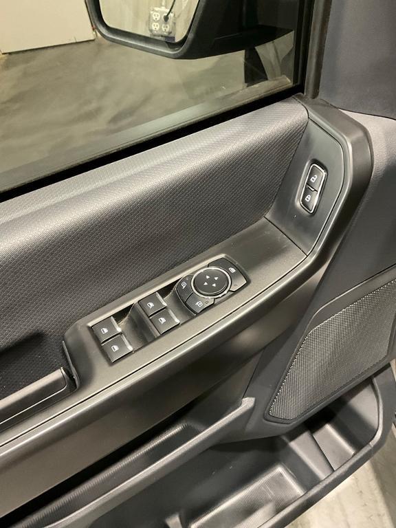 new 2025 Ford F-150 car, priced at $40,995