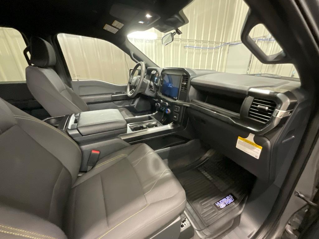 new 2025 Ford F-150 car, priced at $40,995