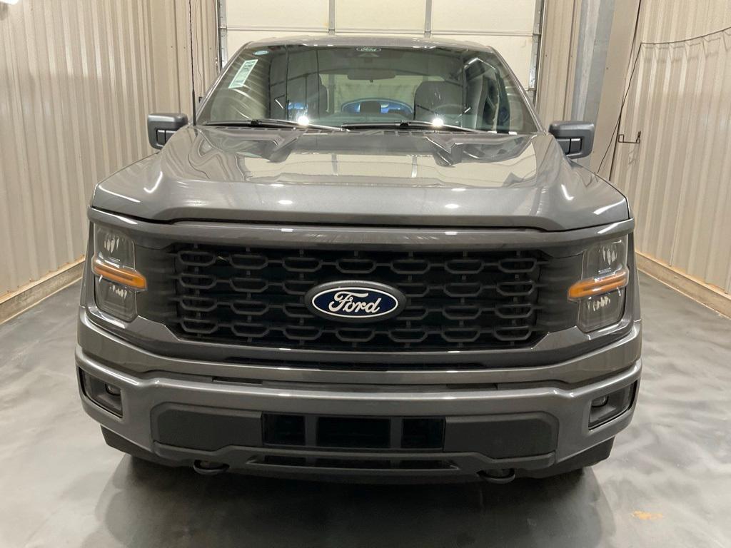 new 2025 Ford F-150 car, priced at $40,995