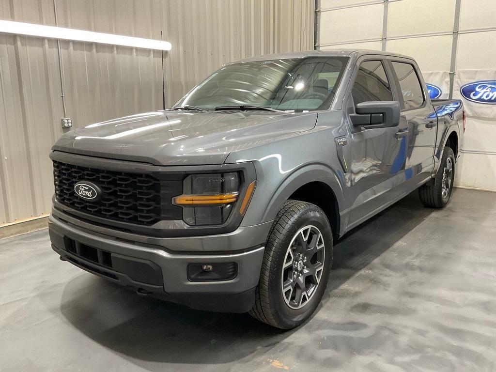 new 2025 Ford F-150 car, priced at $40,995