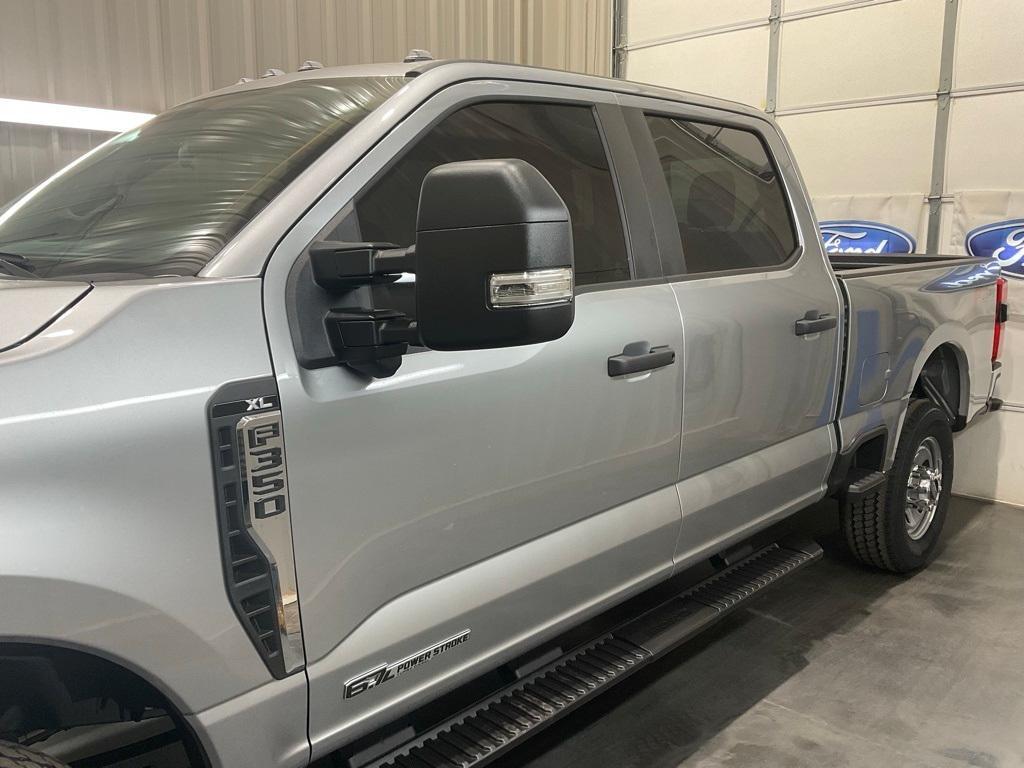 new 2024 Ford F-350 car, priced at $70,300