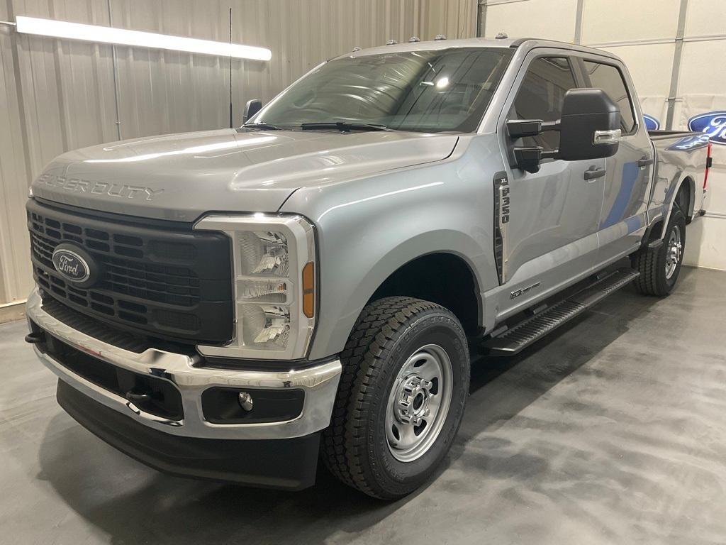 new 2024 Ford F-350 car, priced at $70,300