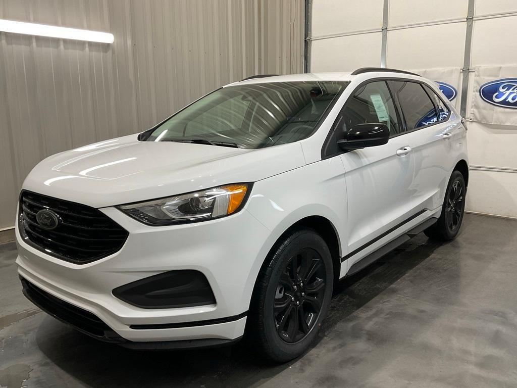 new 2024 Ford Edge car, priced at $33,295