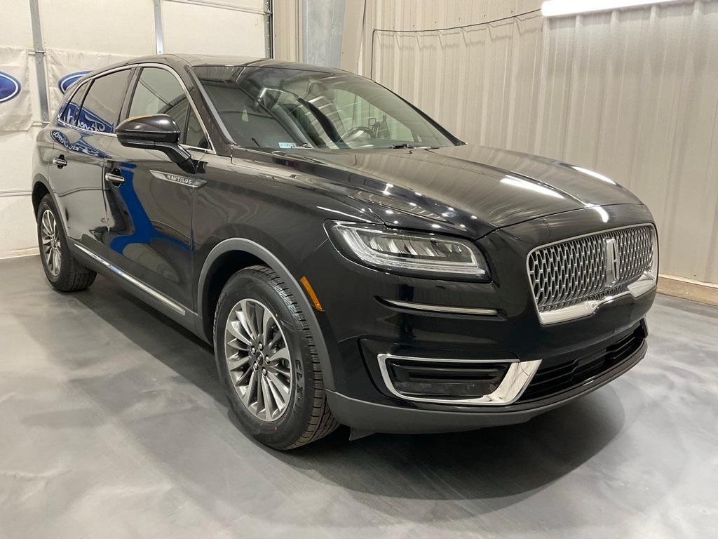 used 2020 Lincoln Nautilus car, priced at $27,799