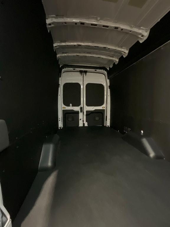 new 2025 Ford Transit-250 car