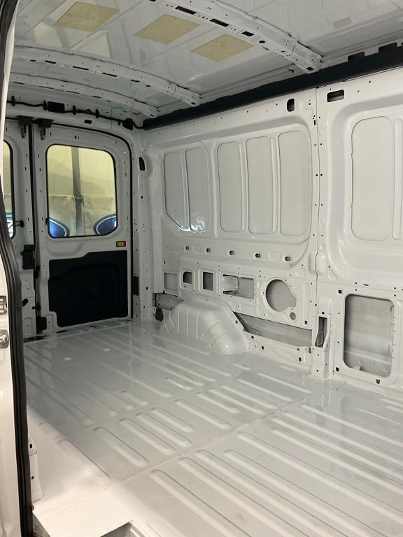 new 2025 Ford Transit-250 car