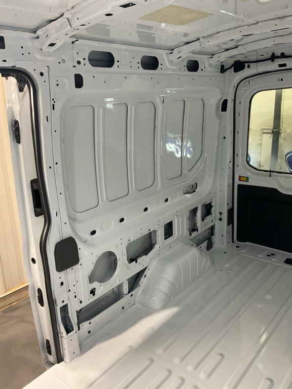 new 2025 Ford Transit-250 car