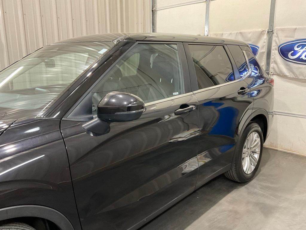 used 2024 Mitsubishi Outlander car, priced at $23,450