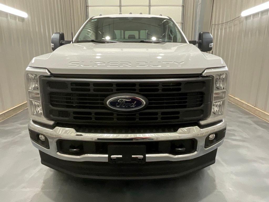 new 2025 Ford F-250 car, priced at $61,711