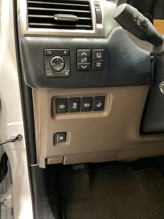 used 2023 Lexus GX 460 car, priced at $57,800