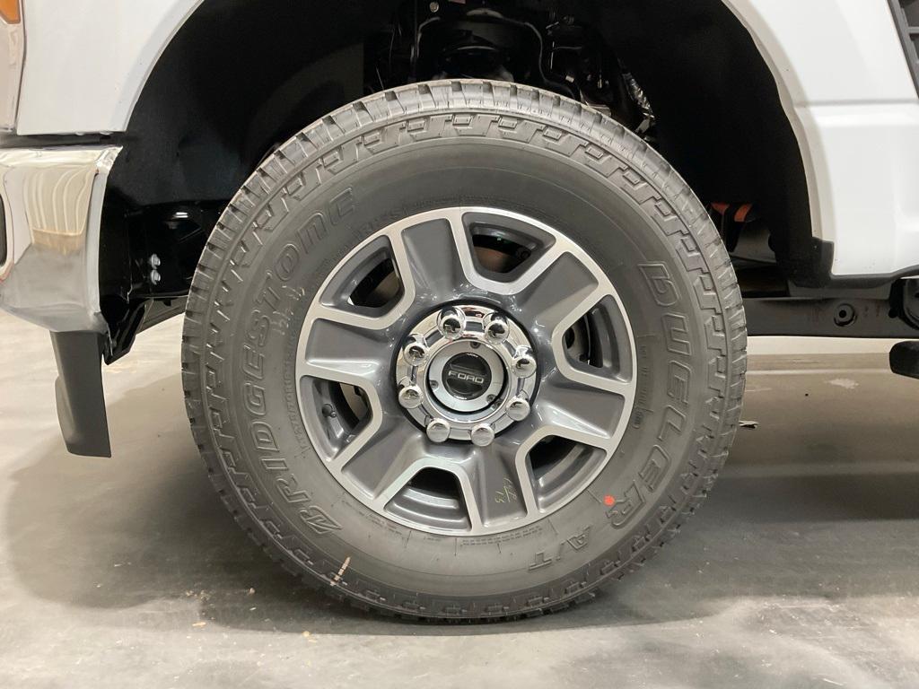 new 2025 Ford F-350 car