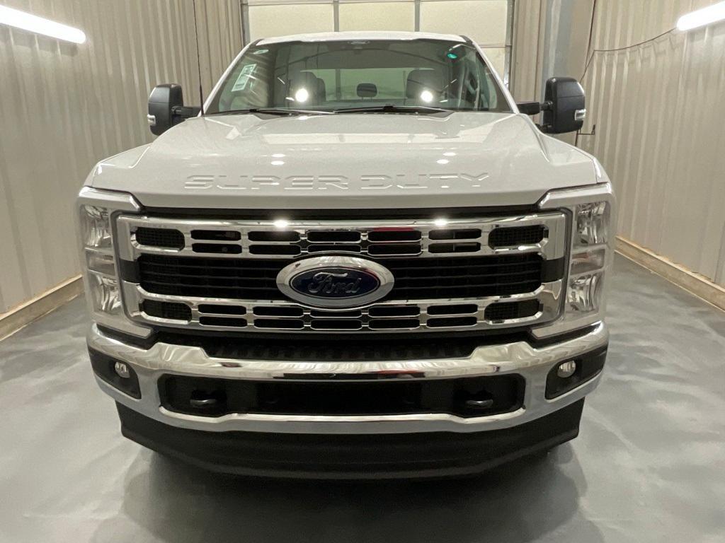 new 2025 Ford F-350 car