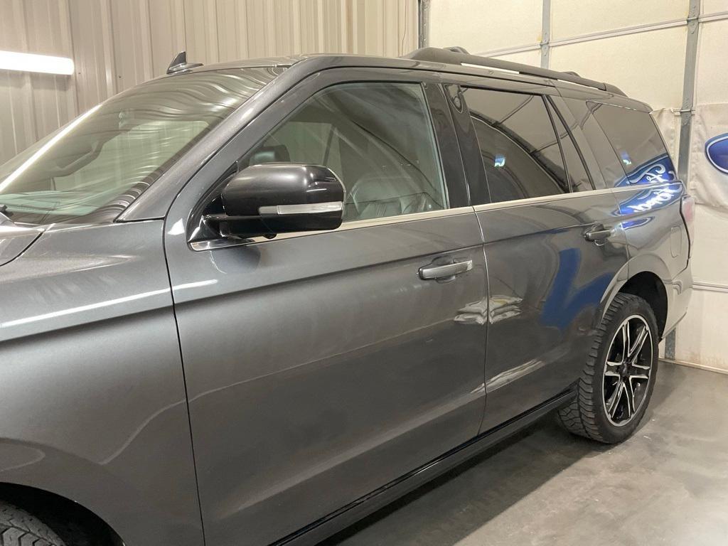 used 2020 Ford Expedition car, priced at $27,880