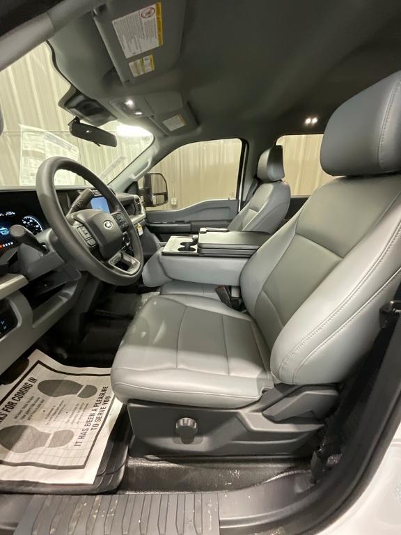 new 2025 Ford F-250 car, priced at $59,648