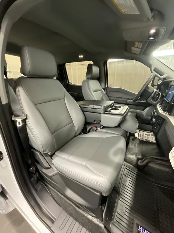 new 2025 Ford F-250 car, priced at $59,648