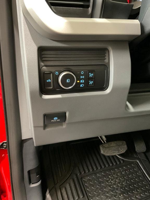 new 2025 Ford F-250 car, priced at $62,412