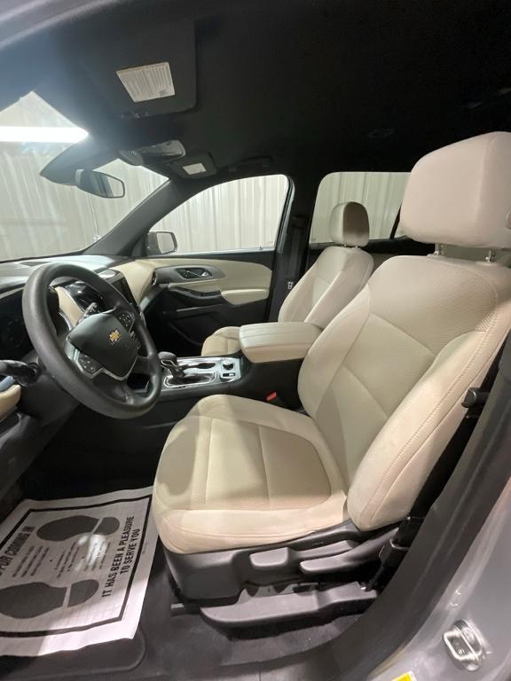 used 2022 Chevrolet Traverse car, priced at $22,490