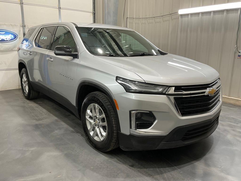 used 2022 Chevrolet Traverse car, priced at $22,490