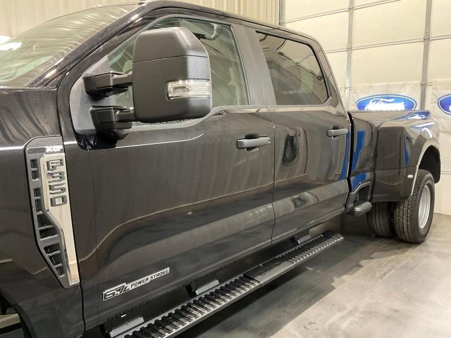 new 2024 Ford F-350 car, priced at $68,120