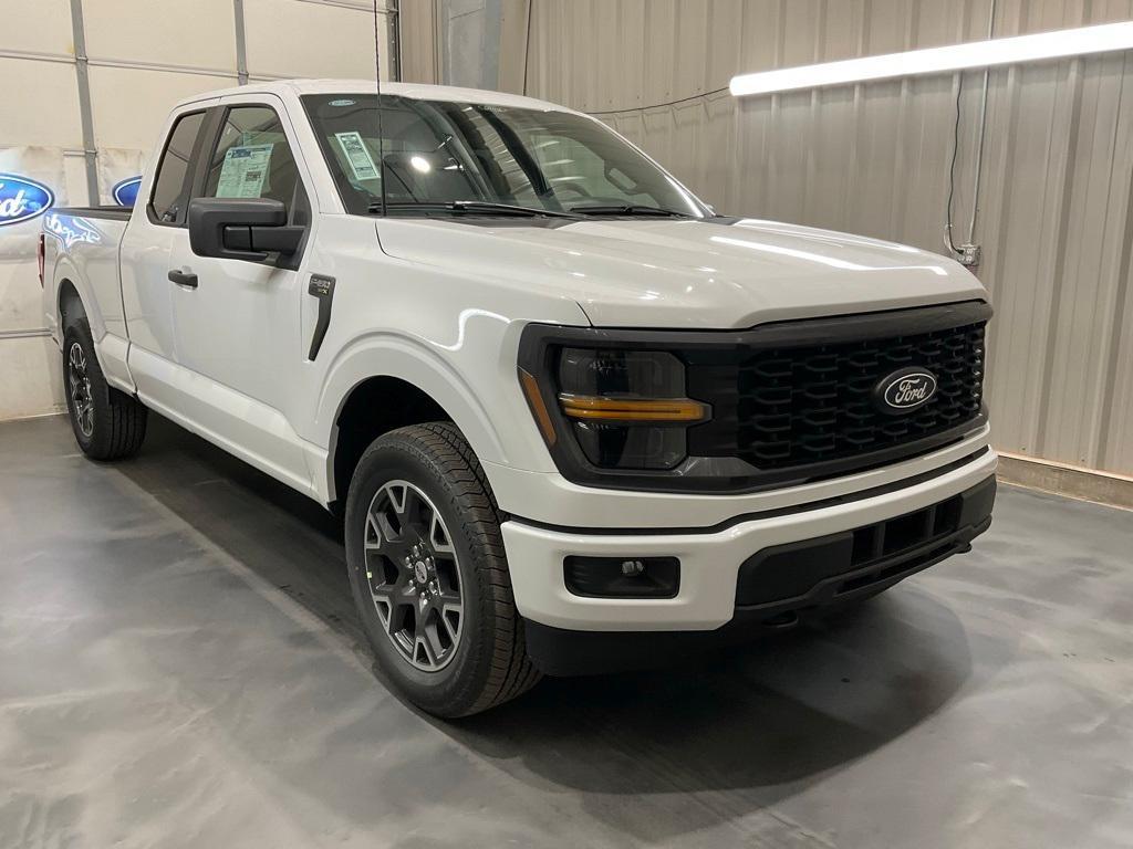 new 2025 Ford F-150 car, priced at $45,156