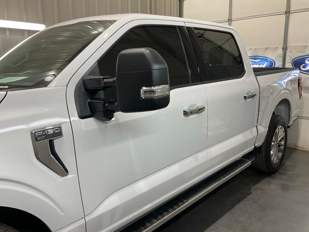 new 2025 Ford F-150 car, priced at $61,671