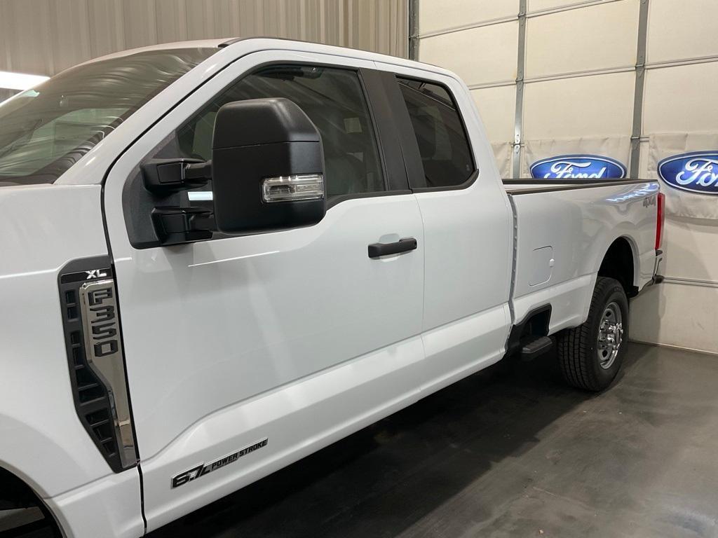 new 2024 Ford F-350 car, priced at $58,985