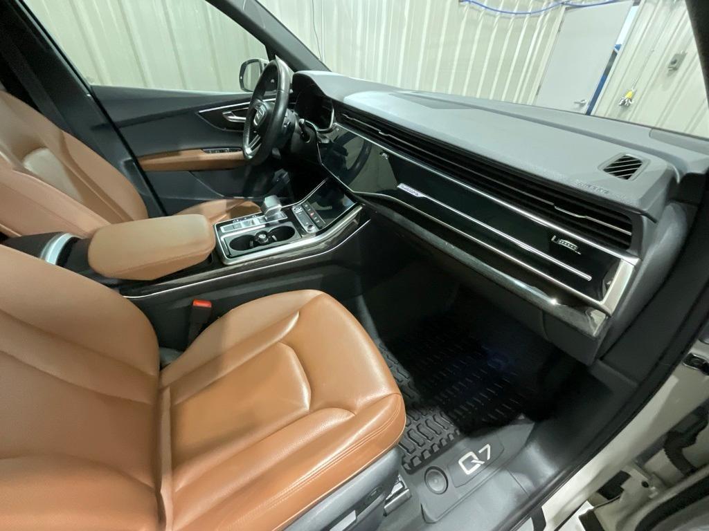 used 2022 Audi Q7 car, priced at $33,750