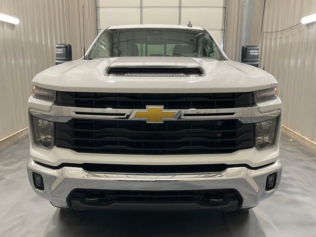 used 2024 Chevrolet Silverado 2500 car, priced at $57,490