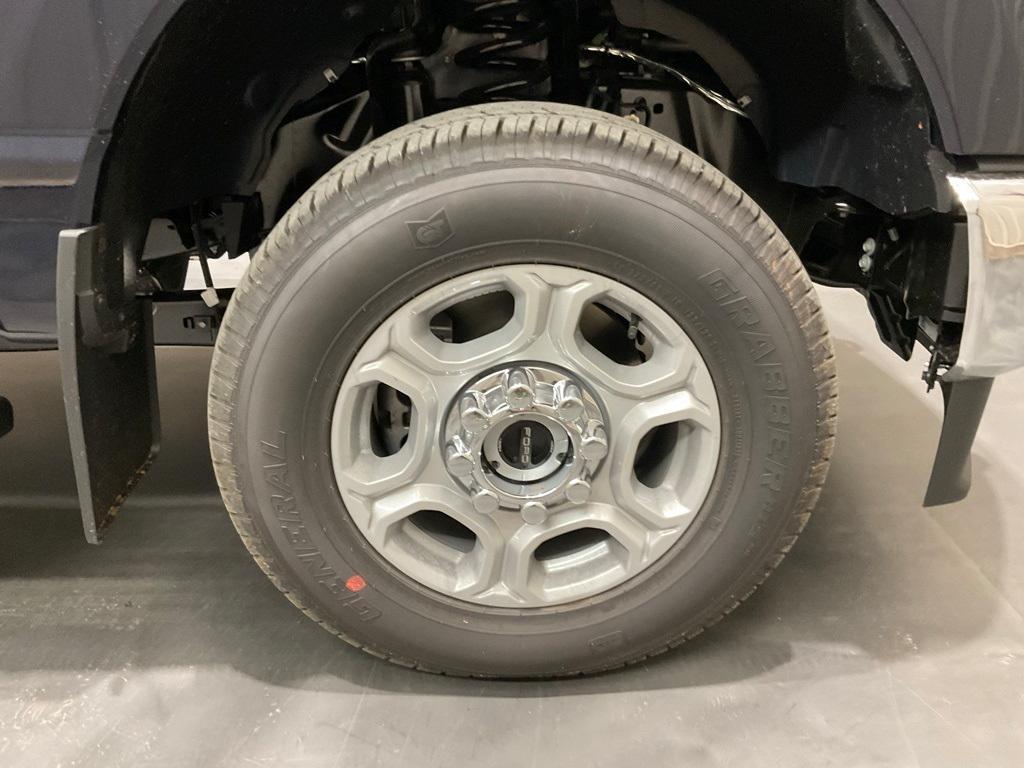 new 2025 Ford F-250 car, priced at $68,485