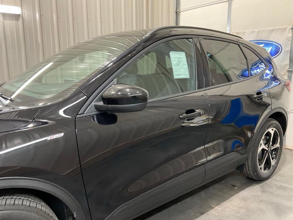 new 2025 Ford Escape car, priced at $30,485