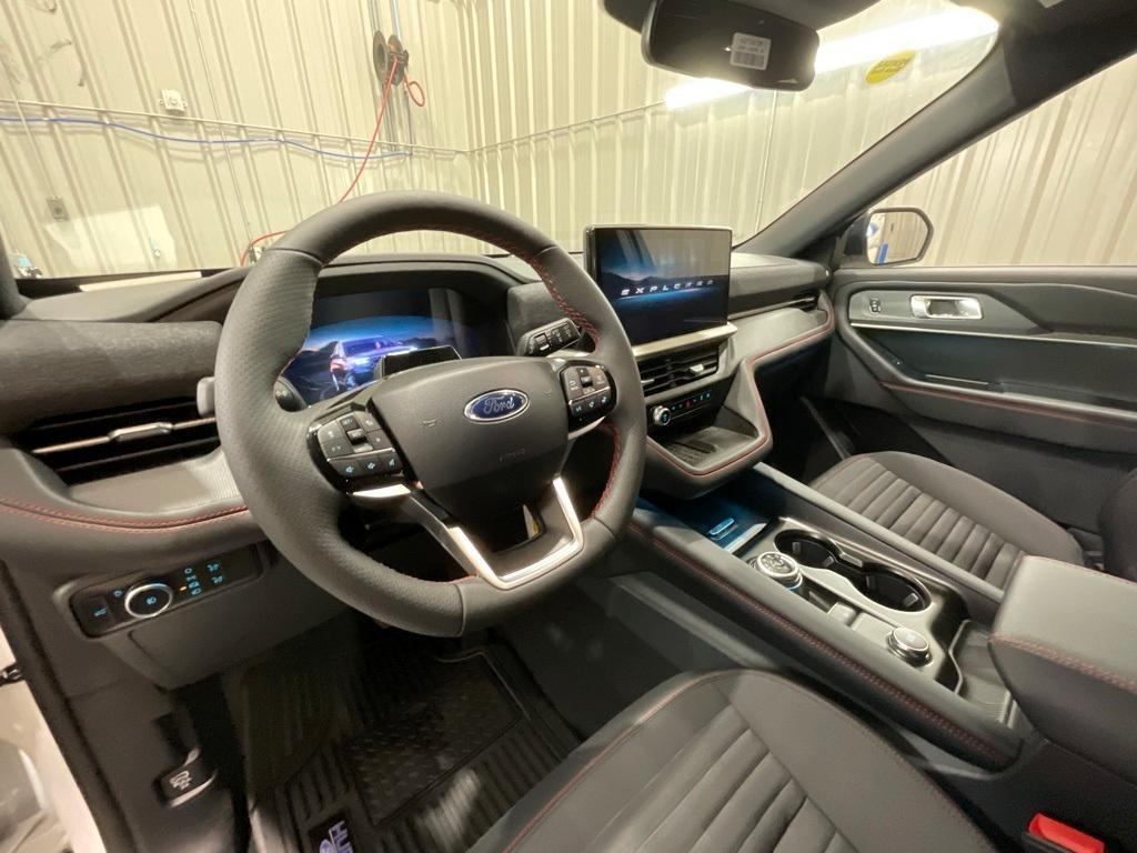 new 2025 Ford Explorer car, priced at $53,481