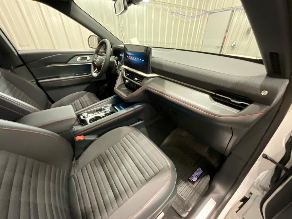 new 2025 Ford Explorer car, priced at $53,481