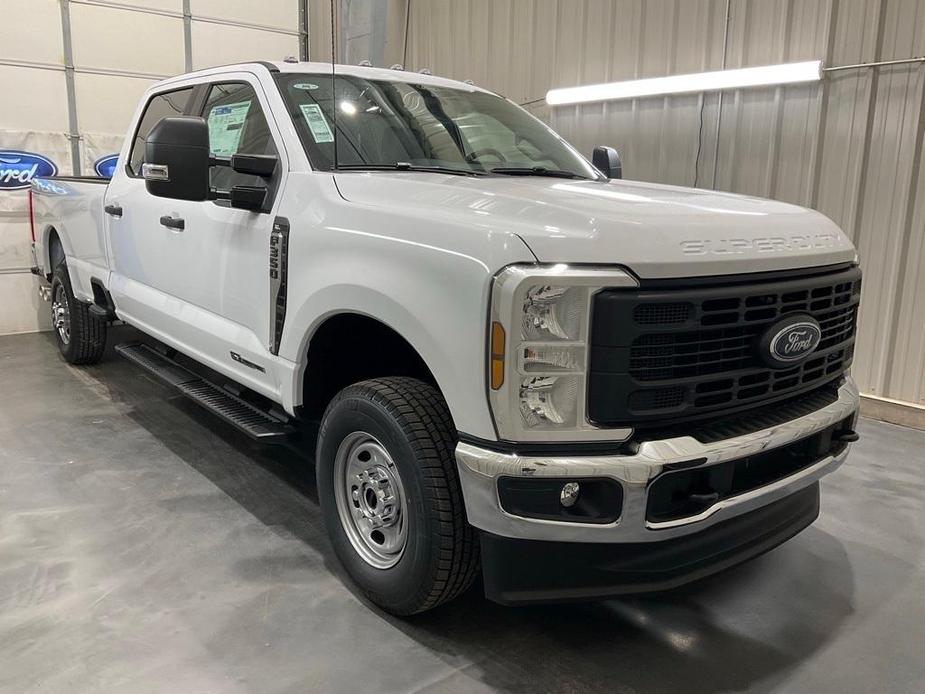 new 2024 Ford F-350 car, priced at $63,939