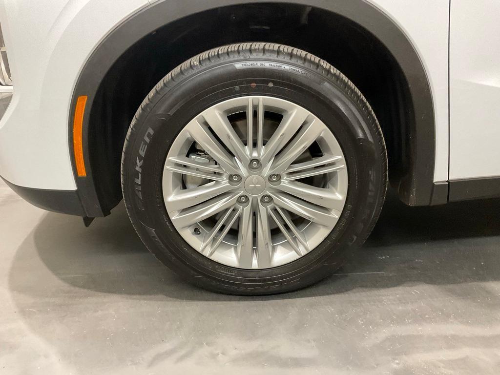 used 2024 Mitsubishi Outlander car, priced at $24,300