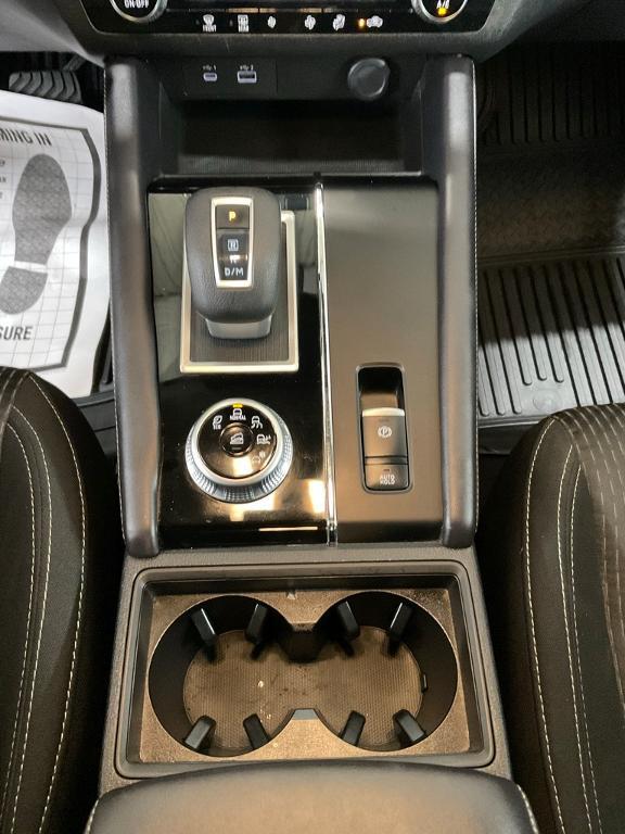 used 2024 Mitsubishi Outlander car, priced at $24,300