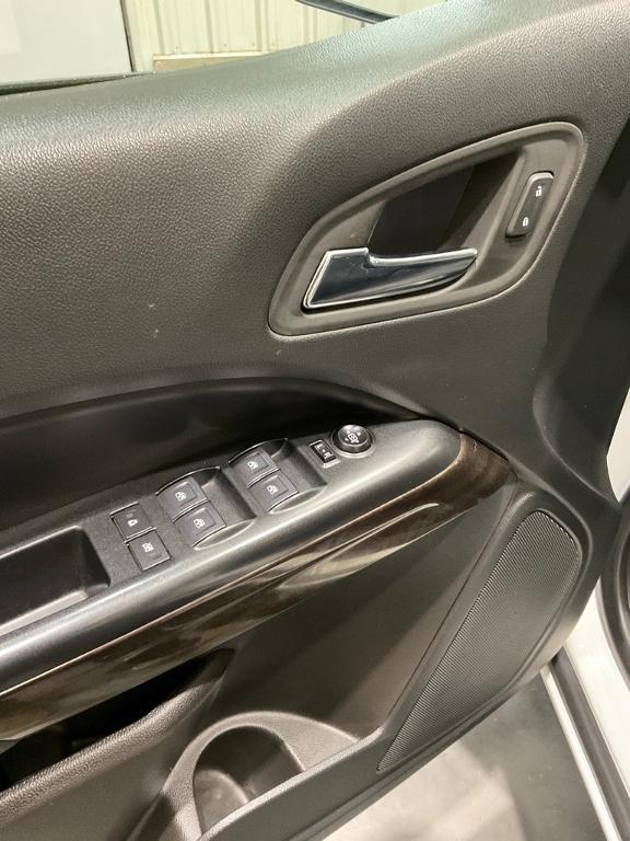 used 2022 GMC Canyon car, priced at $23,965