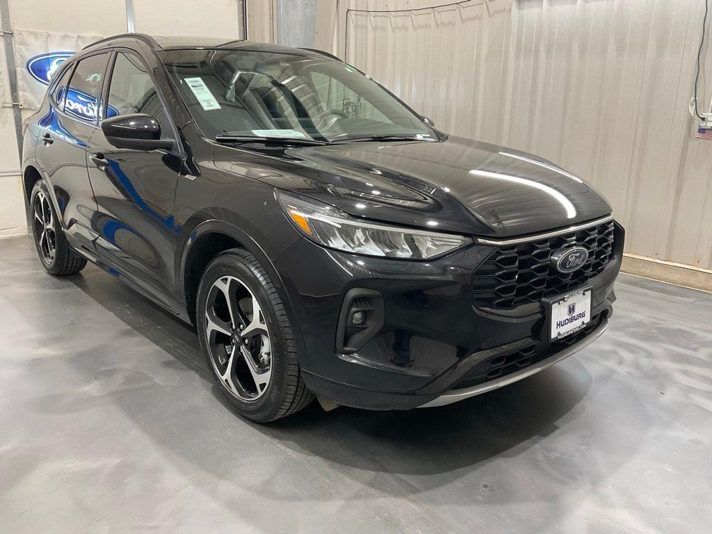 used 2023 Ford Escape car, priced at $25,350