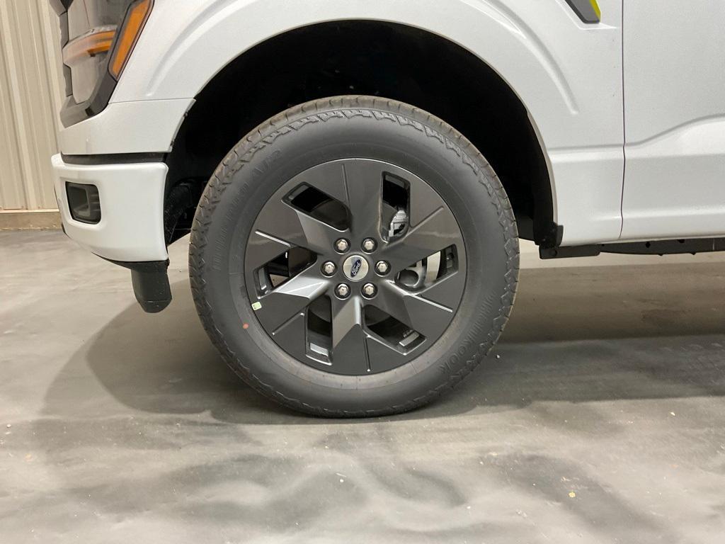 new 2025 Ford F-150 car