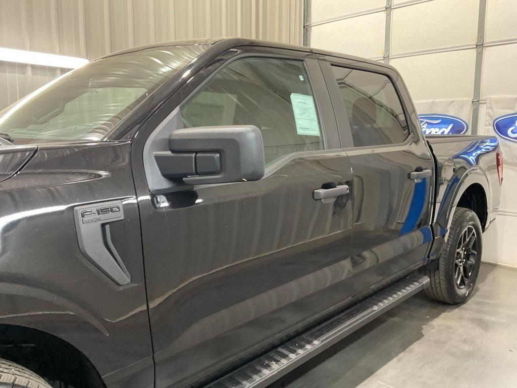 new 2024 Ford F-150 car, priced at $46,245