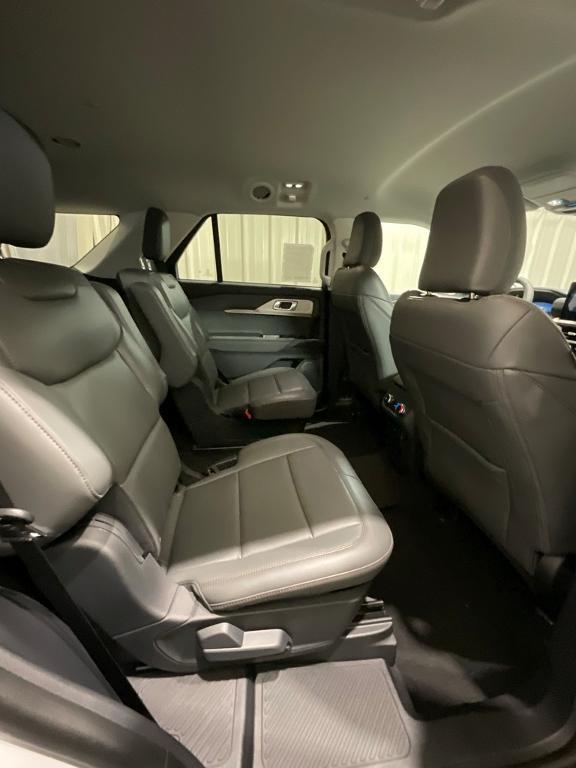 new 2025 Ford Explorer car, priced at $42,485