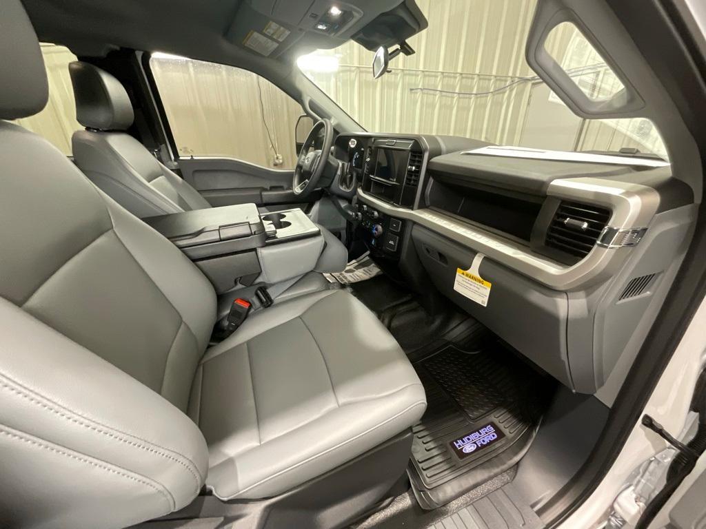 new 2025 Ford F-250 car, priced at $47,753
