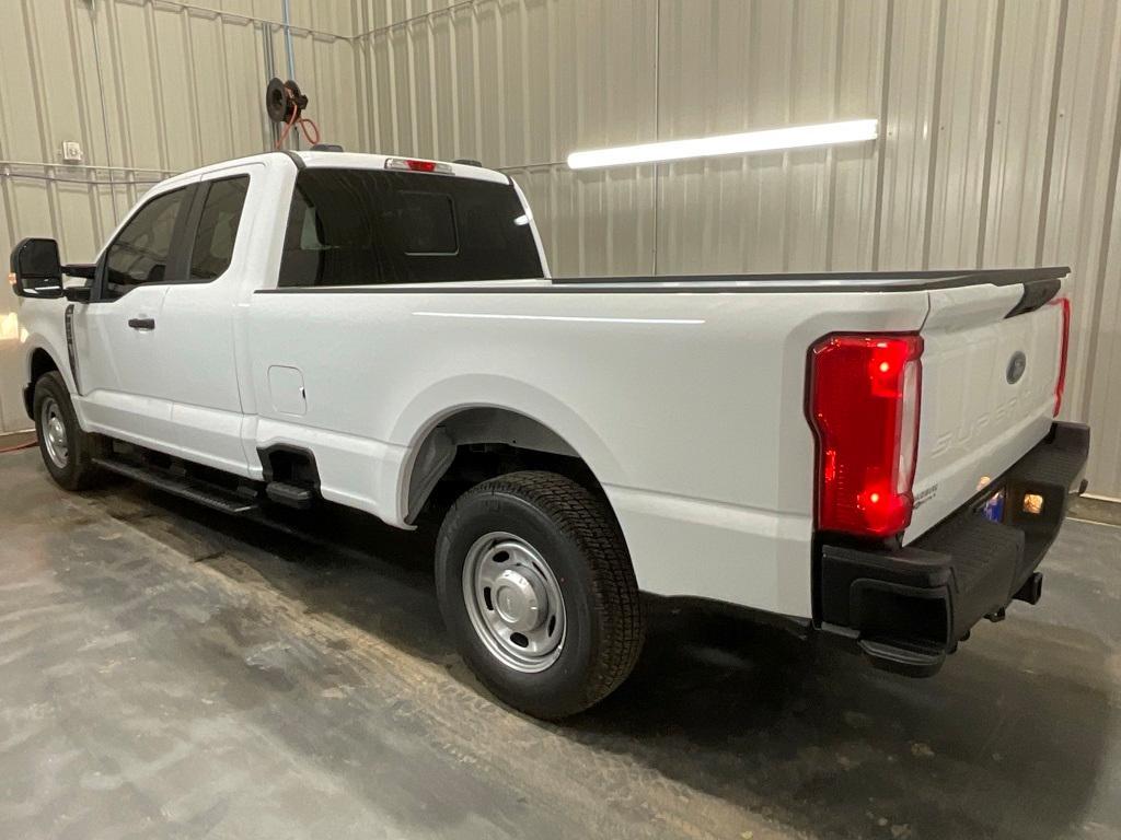 new 2025 Ford F-250 car, priced at $47,753