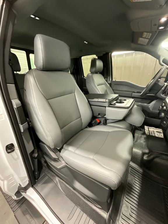 new 2025 Ford F-250 car, priced at $47,753