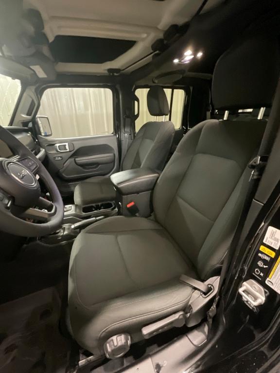 used 2023 Jeep Gladiator car, priced at $33,550