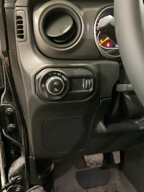 used 2023 Jeep Gladiator car, priced at $33,550